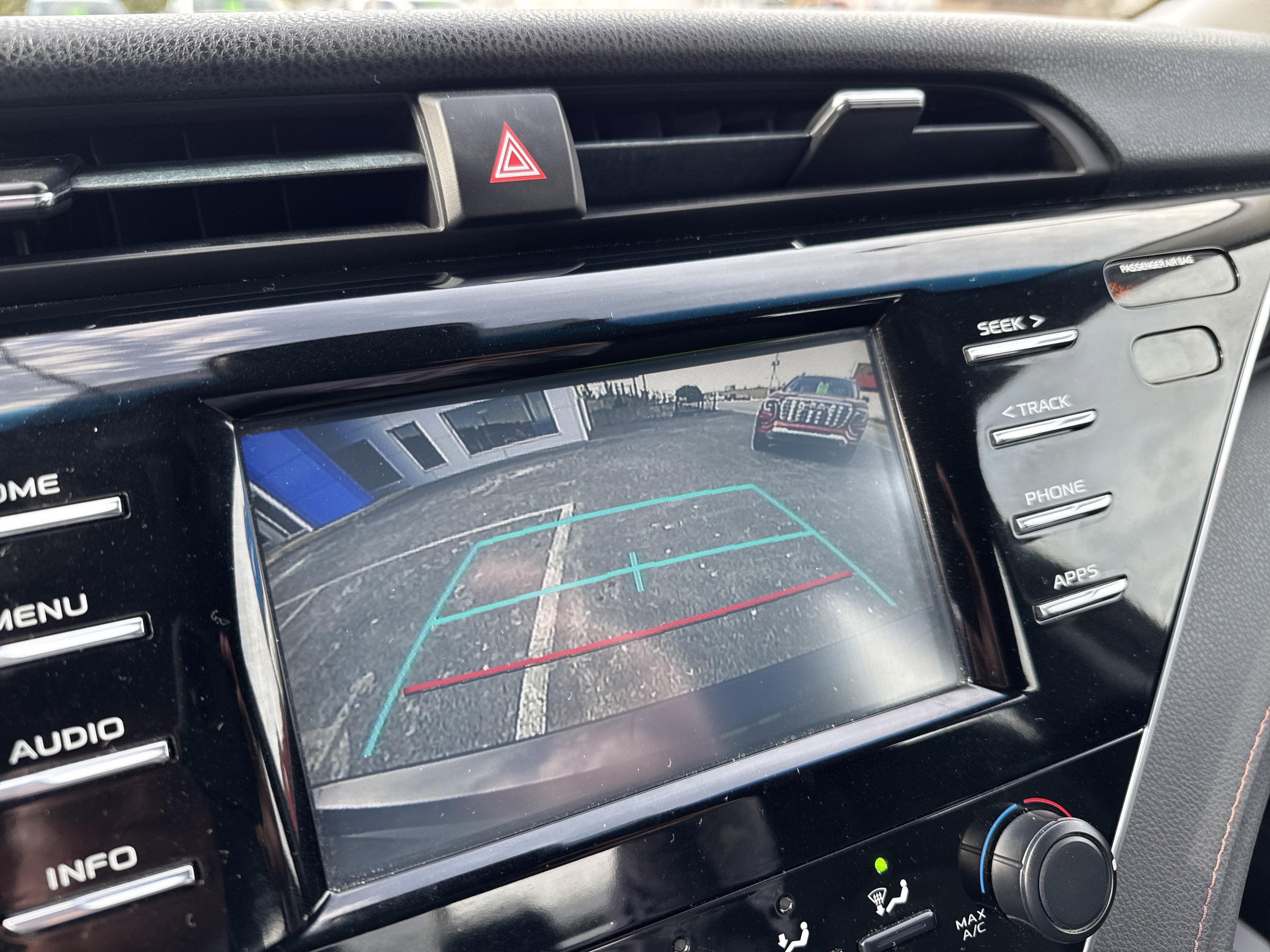 2018 Toyota CAMRY LE