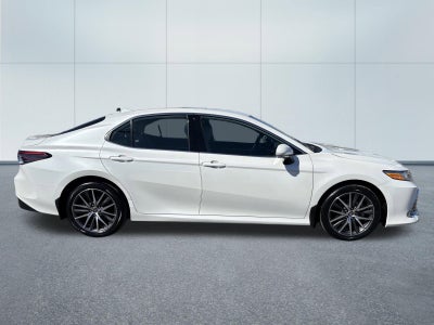 2024 Toyota CAMRY XLE