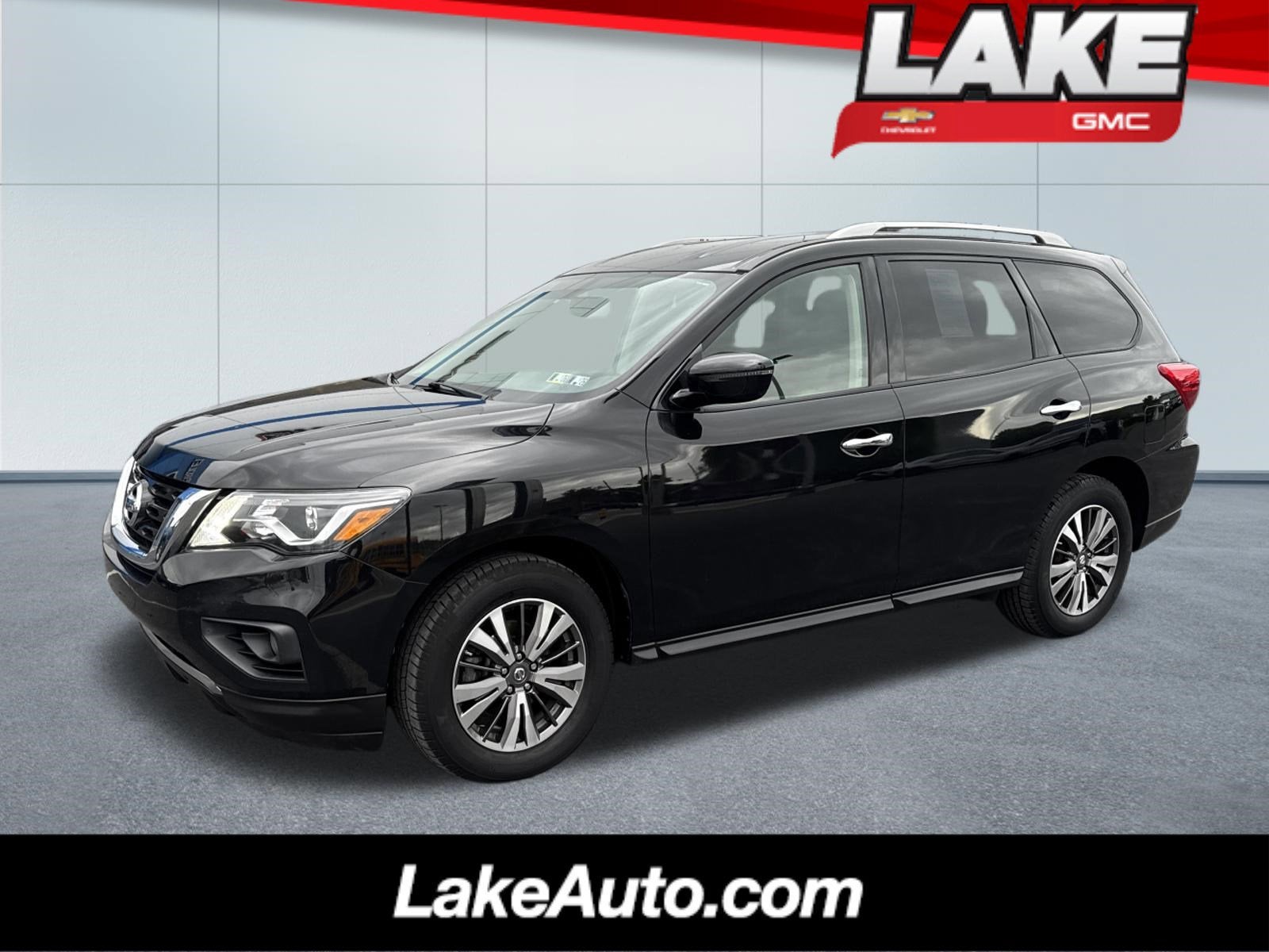 2017 Nissan PATHFINDER SV