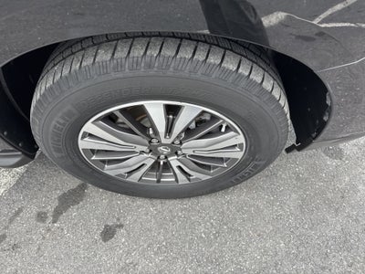 2017 Nissan PATHFINDER SV