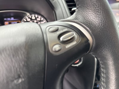 2017 Nissan PATHFINDER SV
