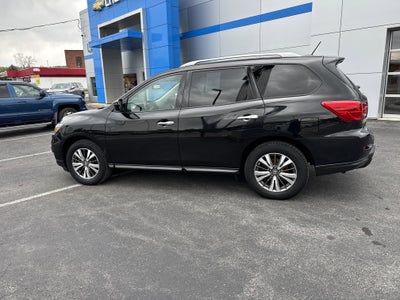 2017 Nissan PATHFINDER SV