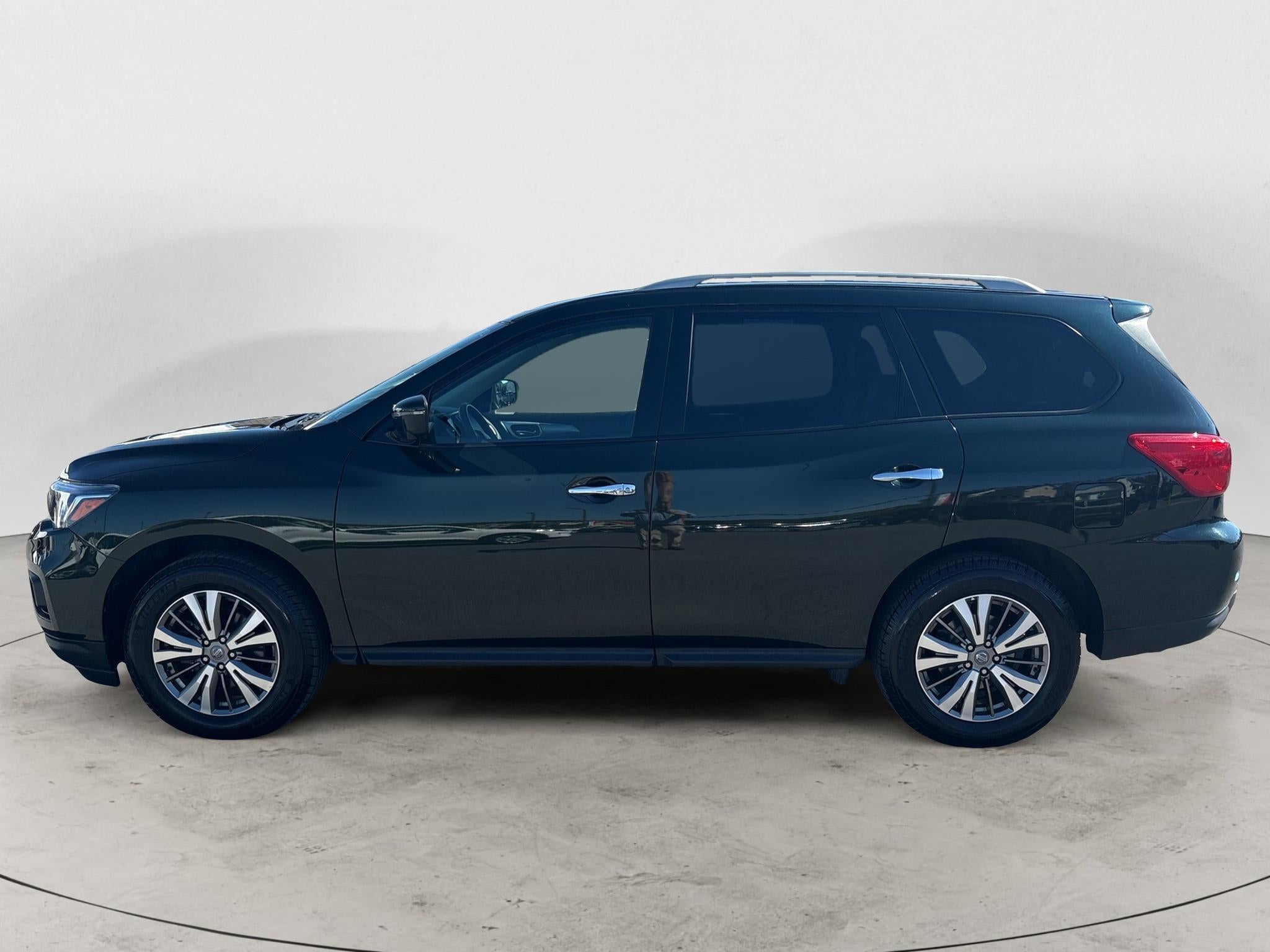 2019 Nissan Pathfinder SL