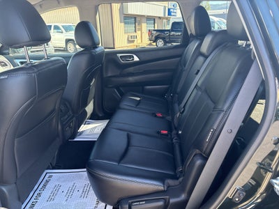2019 Nissan Pathfinder SL