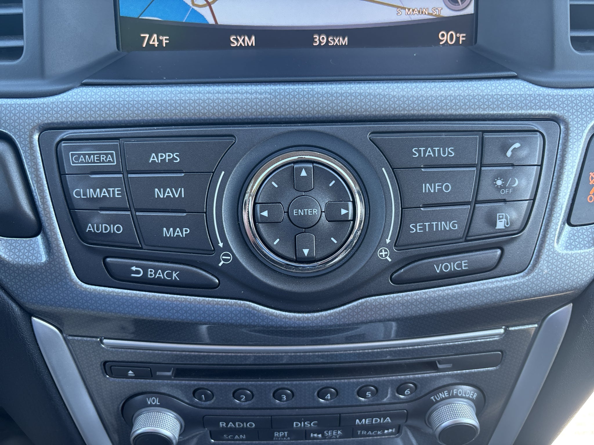2019 Nissan Pathfinder SL