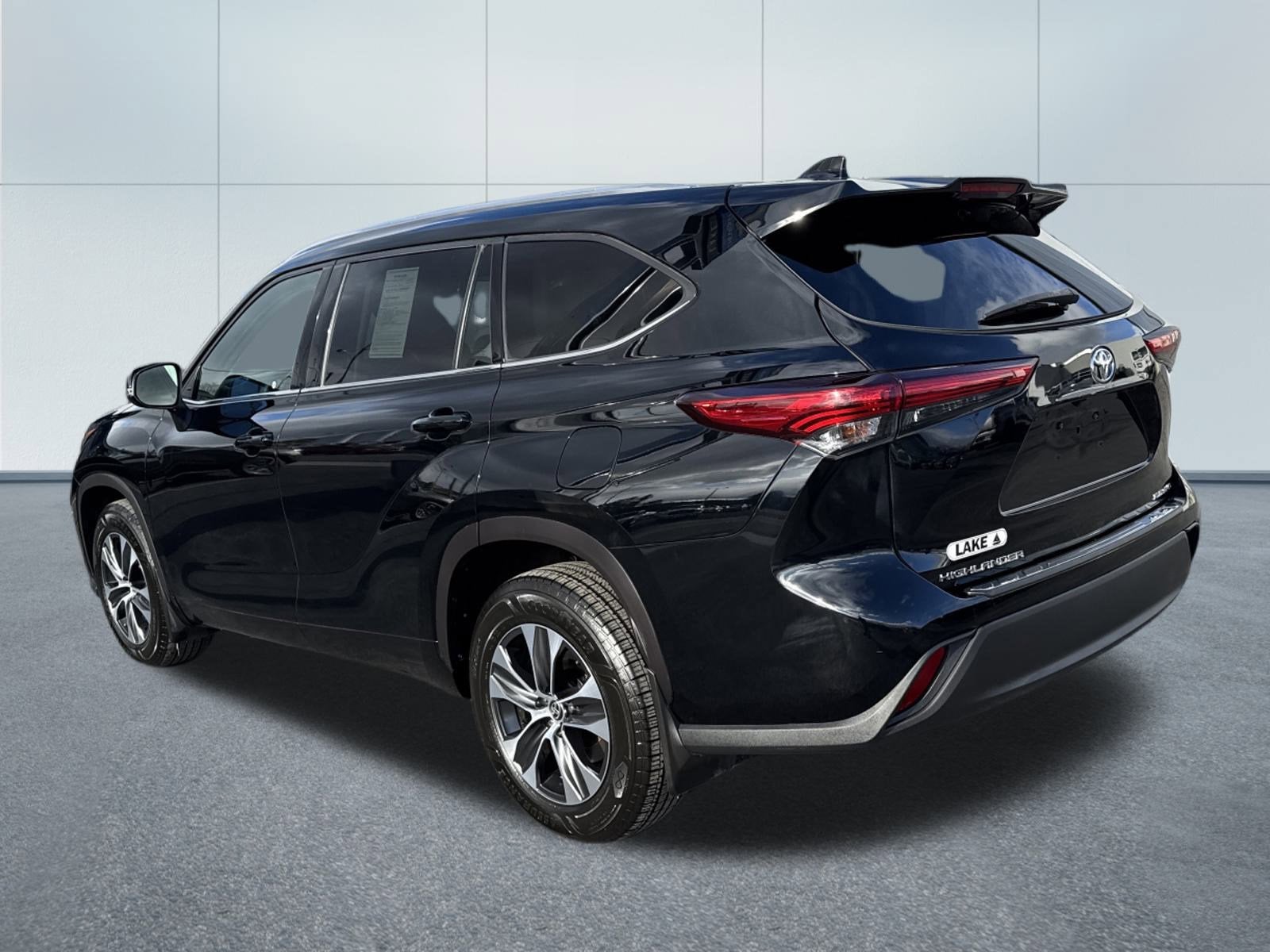 2020 Toyota HIGHLANDER XLE