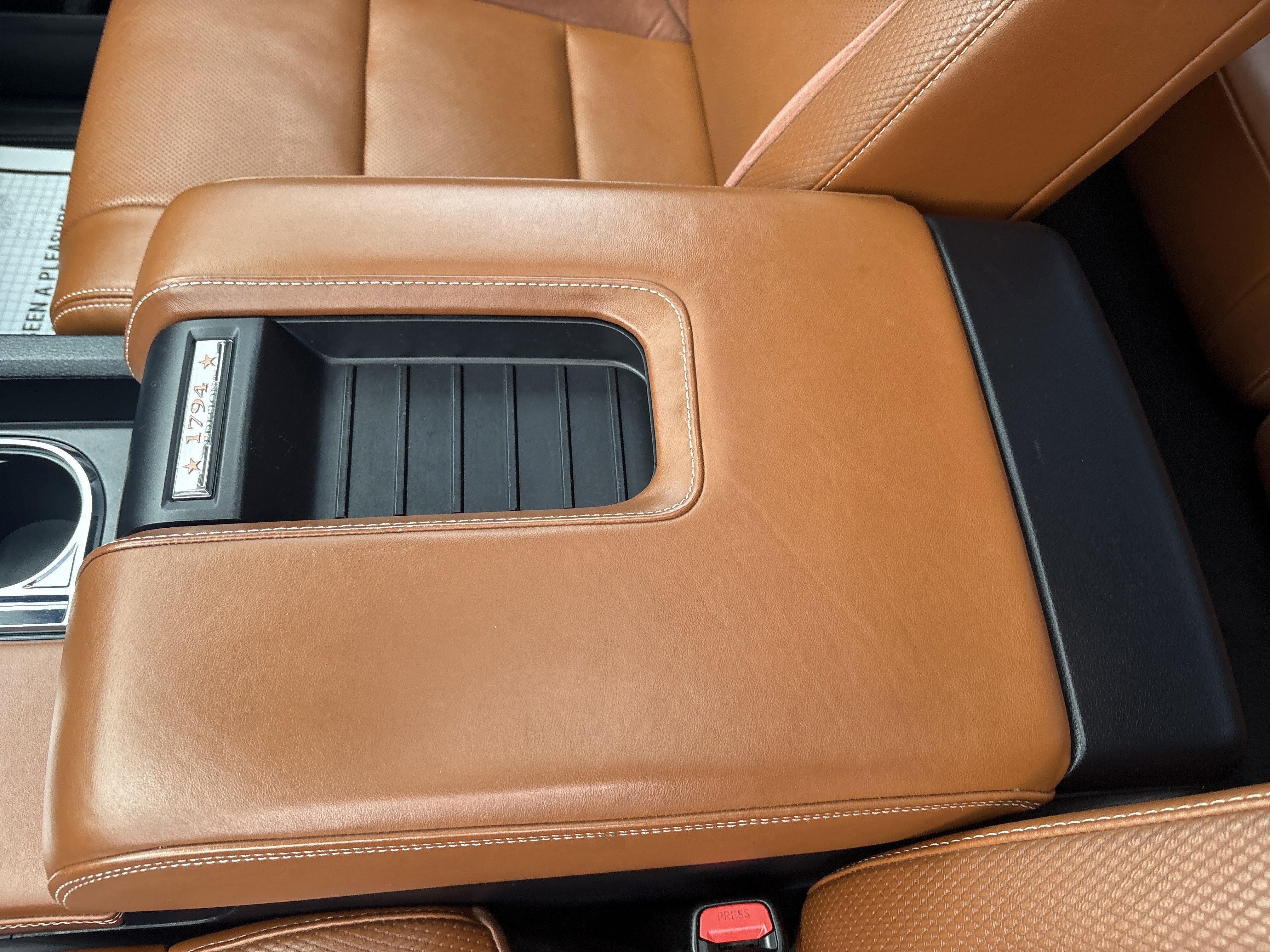 2019 Toyota TUNDRA 1794