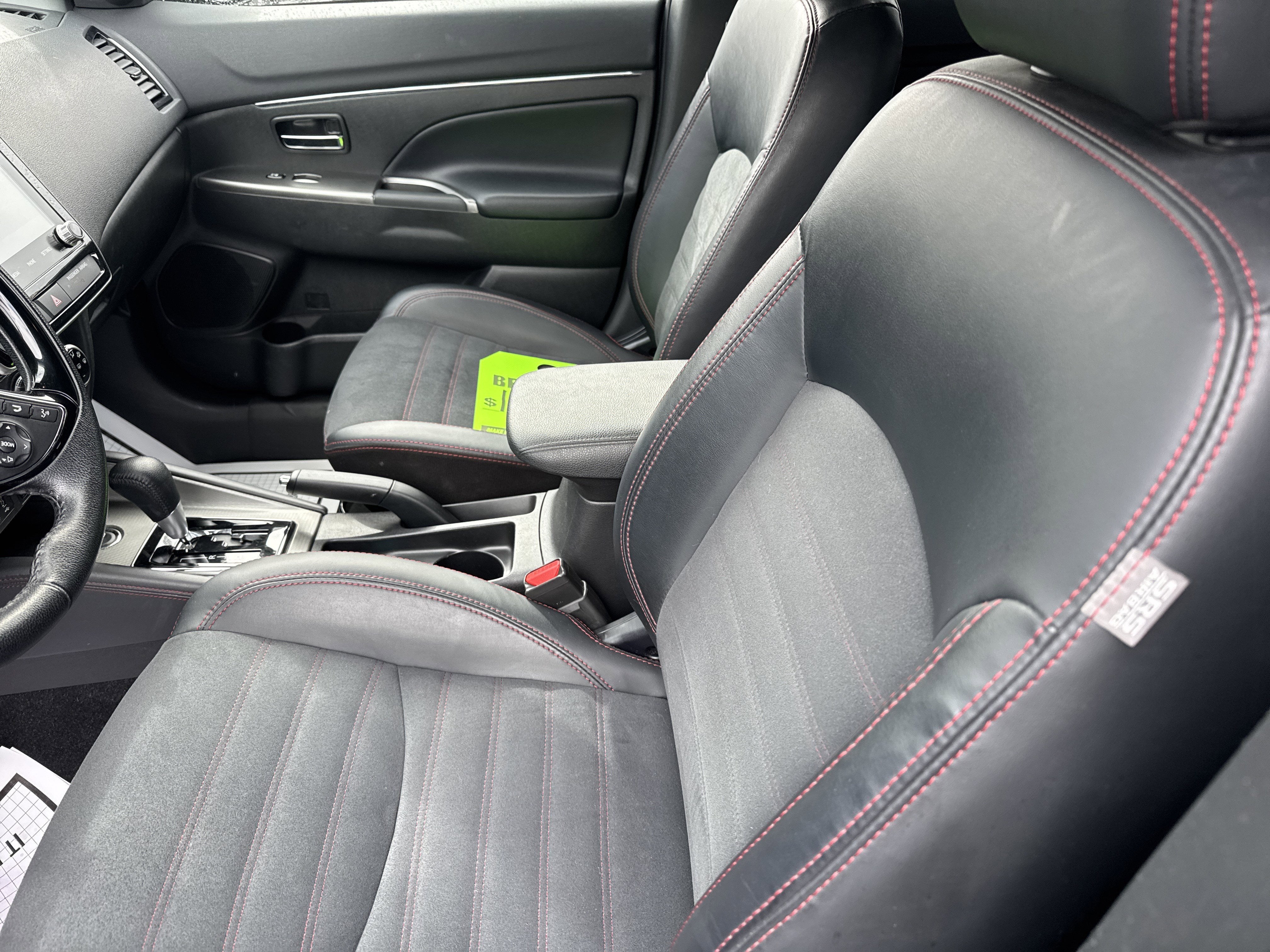 2024 Mitsubishi OUTLANDER SPORT SE