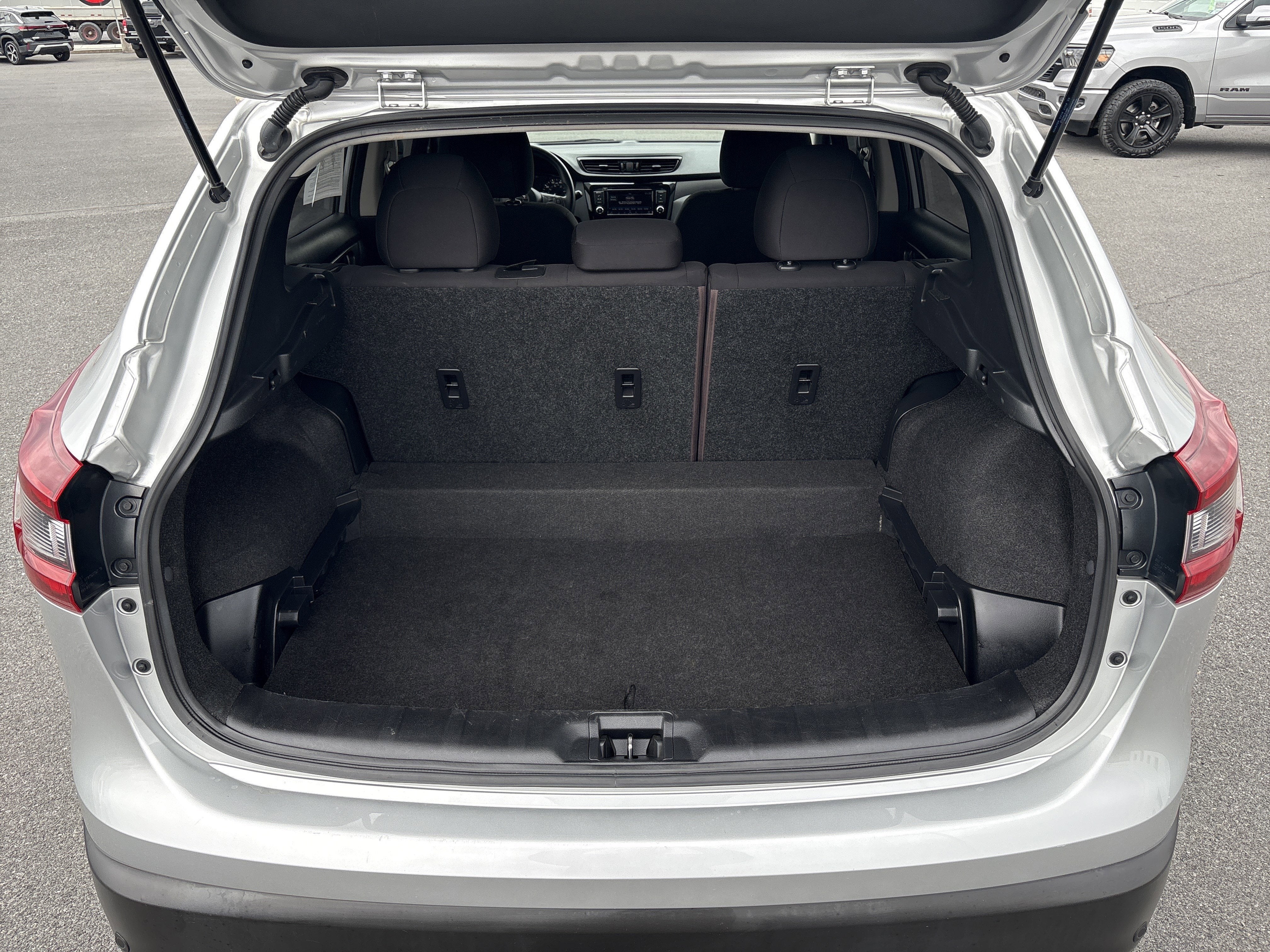 2021 Nissan ROGUE SPORT S