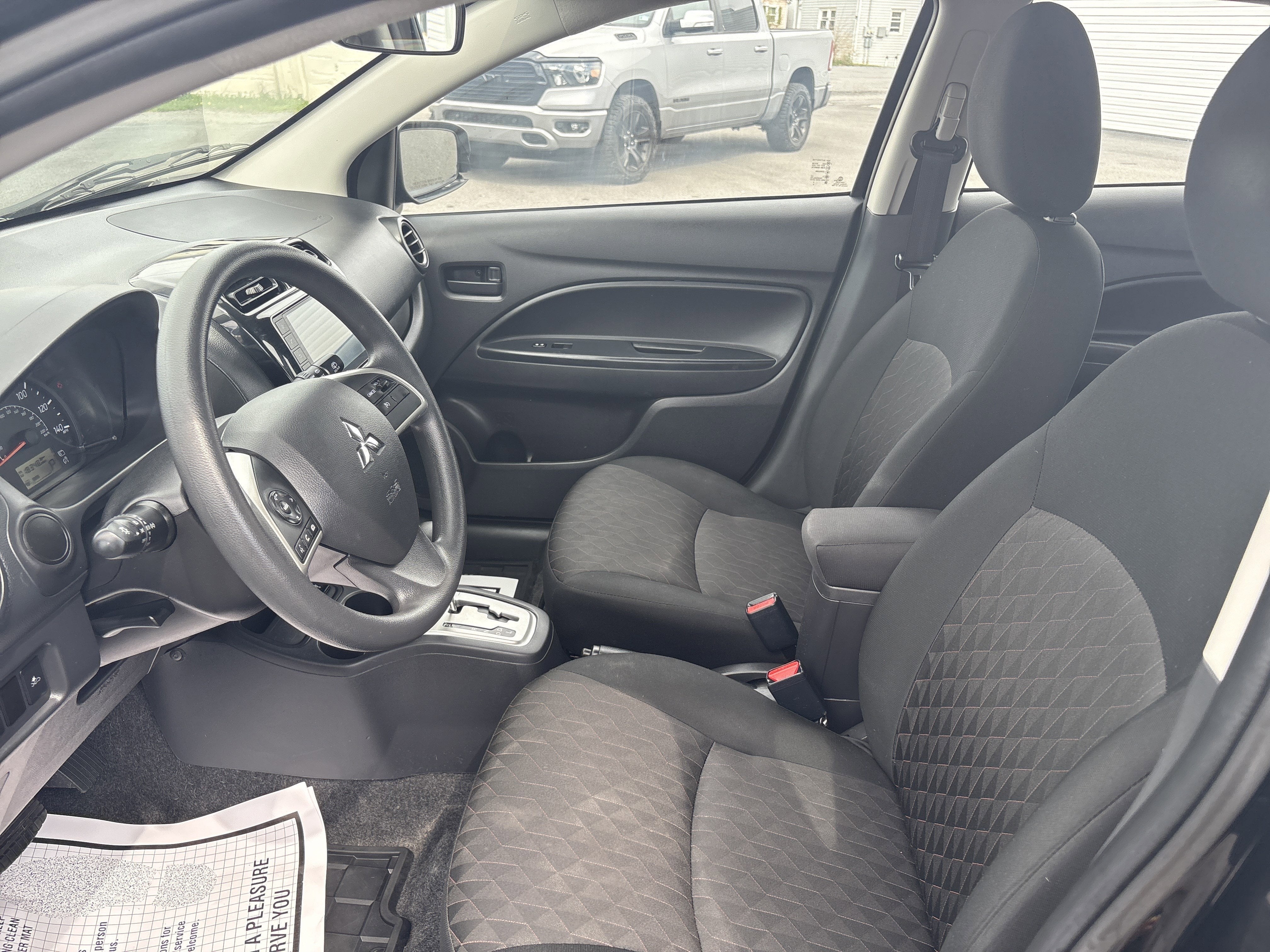 2024 Mitsubishi MIRAGE ES