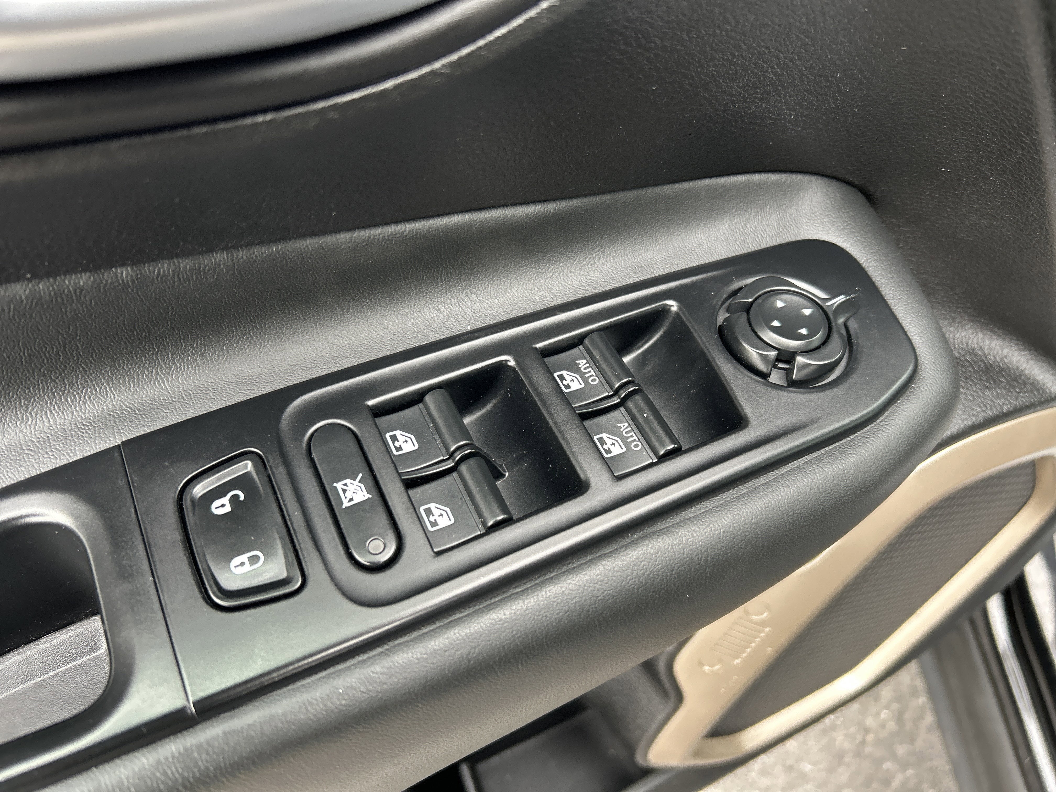 2017 Jeep RENEGADE LIMITED