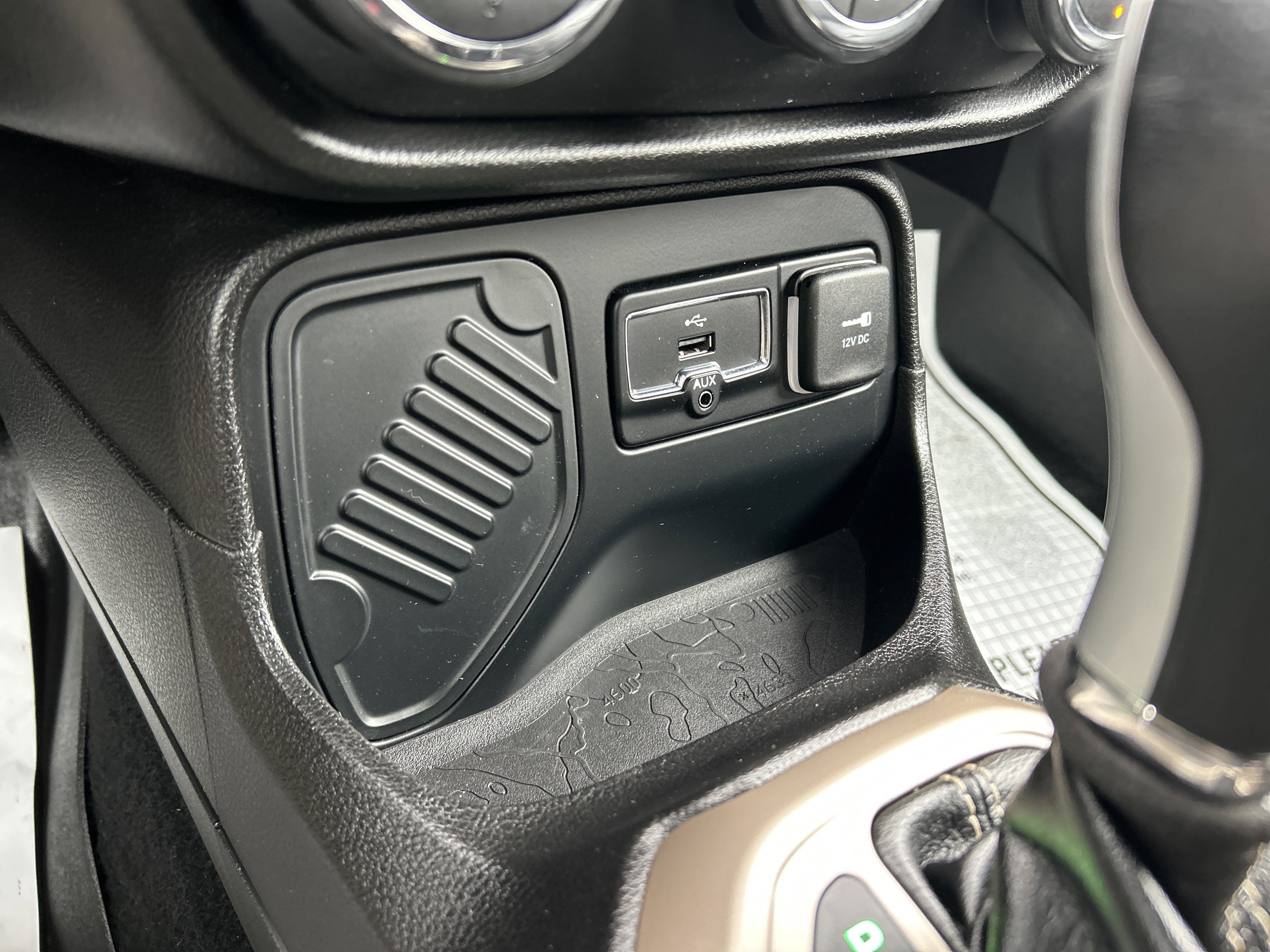 2017 Jeep RENEGADE LIMITED