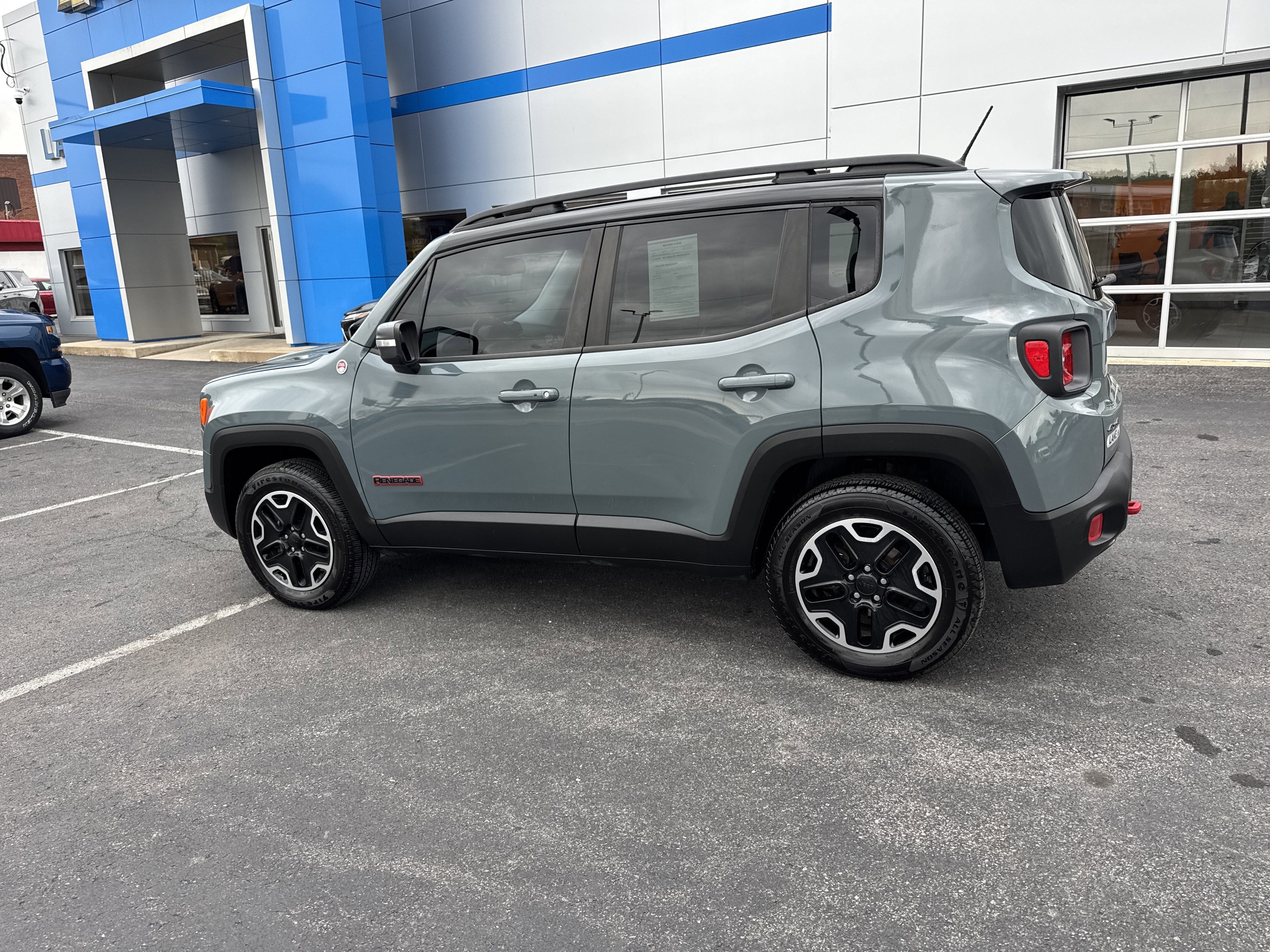 2016 Jeep RENEGADE TRAILHAWK